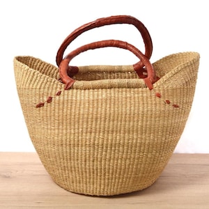 Sac de plage en raphia - Sac fourre-tout avec poignées en cuir - Panier ghanéen respectueux de l'environnement - Panier Bolga avec poignées