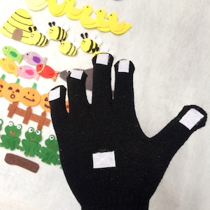 Vijf kleine pompoenen/bijen/sneeuwvlokken/gespikkelde kikkers/vissen/apen/eenden/appels/oude McDonald had een boerderij Finger Play Glove/Felt Puppet Glove afbeelding 5