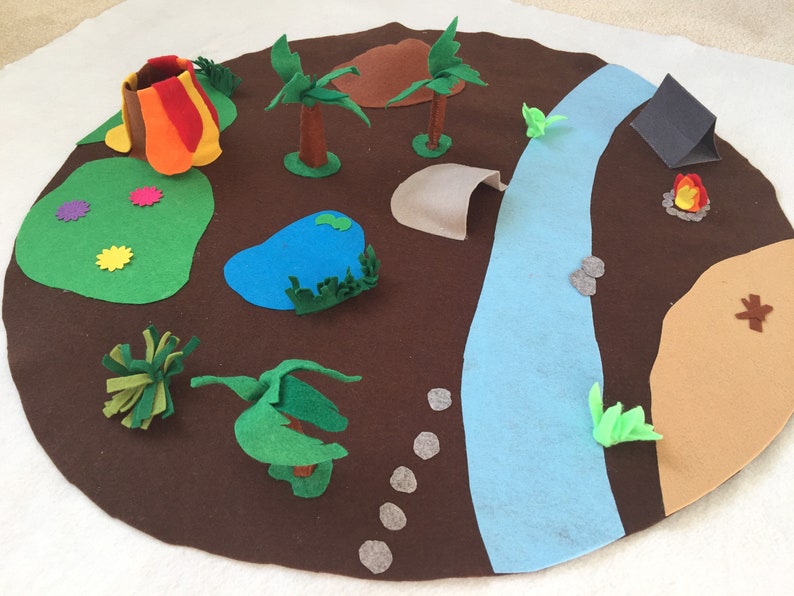 3D Felt Safari Large Play matA Roll-up Safari Animal Themed Play matQuiet Play MatPersonalized-Boy or Girl GiftFold Up Play Mat