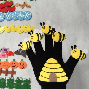 Vijf kleine pompoenen/bijen/sneeuwvlokken/gespikkelde kikkers/vissen/apen/eenden/appels/oude McDonald had een boerderij Finger Play Glove/Felt Puppet Glove afbeelding 2
