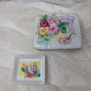 Darling Trinket Box w Tray Vintage Porcelain Floral