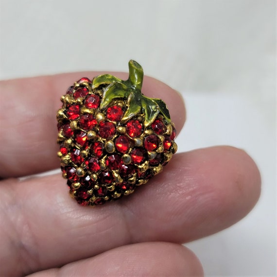 Ruby Red Rhinestone Strawberry Pin Brooch Goldtone - image 5