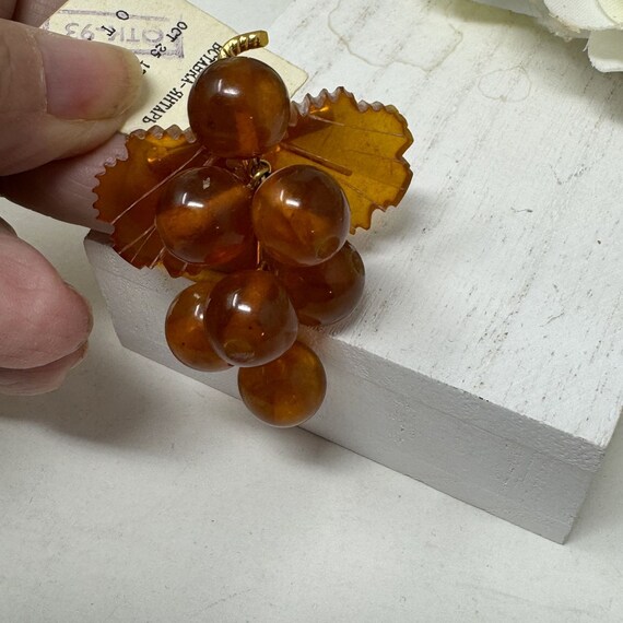 Vintager Russian Baltic Amber Grapes & Leaves Bro… - image 4