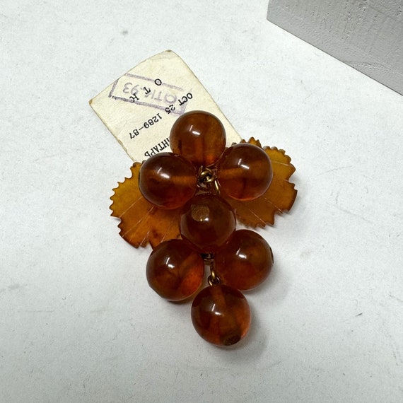 Vintager Russian Baltic Amber Grapes & Leaves Bro… - image 1