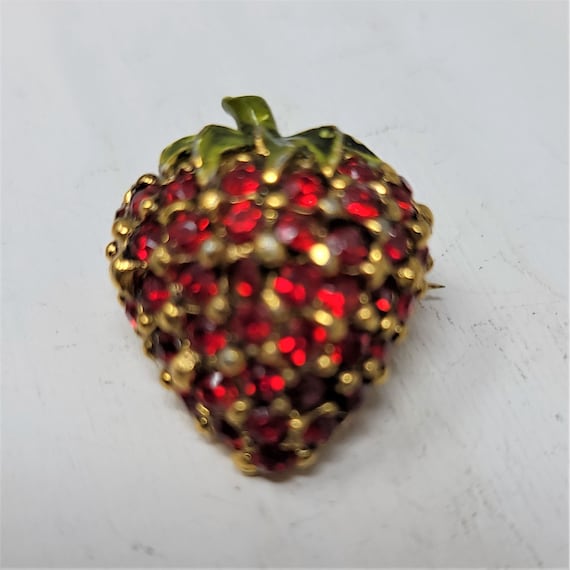 Ruby Red Rhinestone Strawberry Pin Brooch Goldtone - image 2