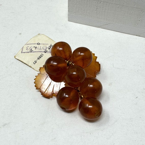 Vintager Russian Baltic Amber Grapes & Leaves Bro… - image 2