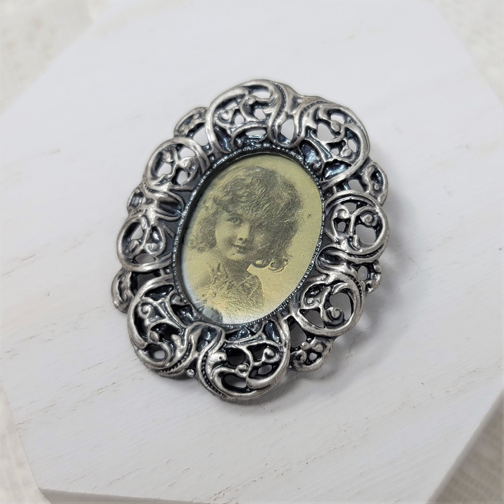 Antique PEWTER DOUBLE PHOTO Silver Oval Locket BROOCH with Pearl Accent English Victorian Sterling Silver Antique Oval Locket - Luna  main image 3