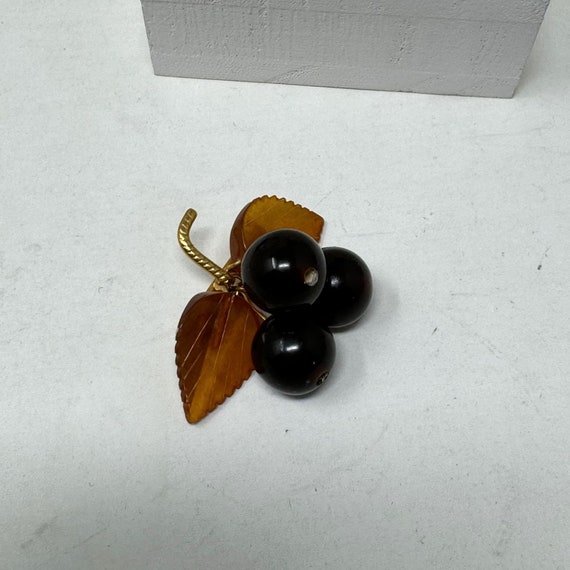 Vintage Russian Carved Cognac Cherry Amber berrie… - image 4