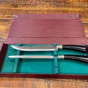 1950&#39;s Vintage stainless steel and silver kitchen 8” cutlery, knife & sharpener with black plastic handle - crack on sharpener handle