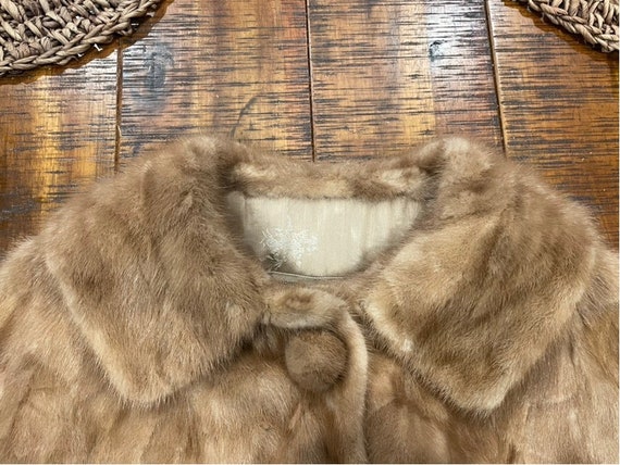 Beautiful 1920s vintage genuine fur waist length … - image 9