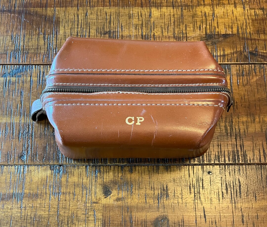 Vintage 1950s Mens Toiletry Kit, Leather Zippered, and in Good Shape