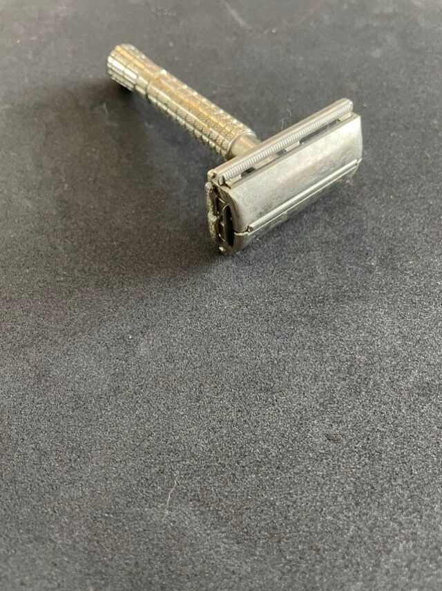 1960s Vintage Gillette, 195 Z3 Fatboy, Adjustable Safety Razor With