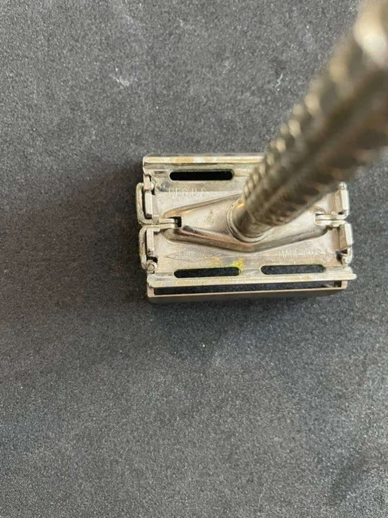 1960s Vintage Gillette, 195 Z3 Fatboy, Adjustable Safety Razor With