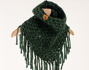 Great Lakes Cowl - Green - Handmade Crocheted Scarf