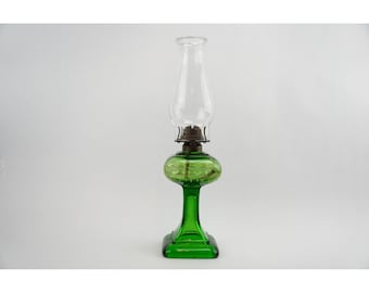 P&A MFG Waterbury CONN Vintage Green Glass Oil Hurricane Kerosene Lamp Embossed