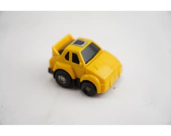 Vintage Transformers G1 Yellow Cliffjumper Takara Hasbro 1984