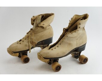 Chicago Roller Skate Co Roller Skates Size 8 Cream Leather Wood Wheels Fair