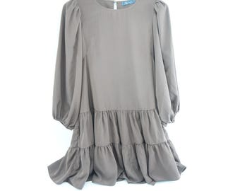 KLD Babydoll Dress Womens Small Taupe Excellent Tiered Ruffle Puff Sleeve Mini