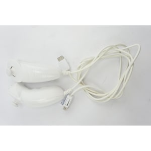 GC 2-Pack Nintendo Wii Nunchuk Controller White Motion Sensor Cable