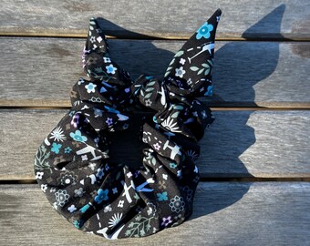 Airplanes & Flowers Dark Recycled Scrunchie