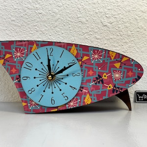 MCM Style Desk Clock - Pink