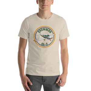 Camiseta unissex de manga curta Grumman AA5 Tiger/Cheetah/Traveler Airplane