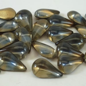 Rare Vintage Glass Rhinestones, Teardrop Pear 13mmx 8mm, 2-Tone Blue Topaz Bi-color, Dome top, Foiled PB, 24 pieces F1-6D