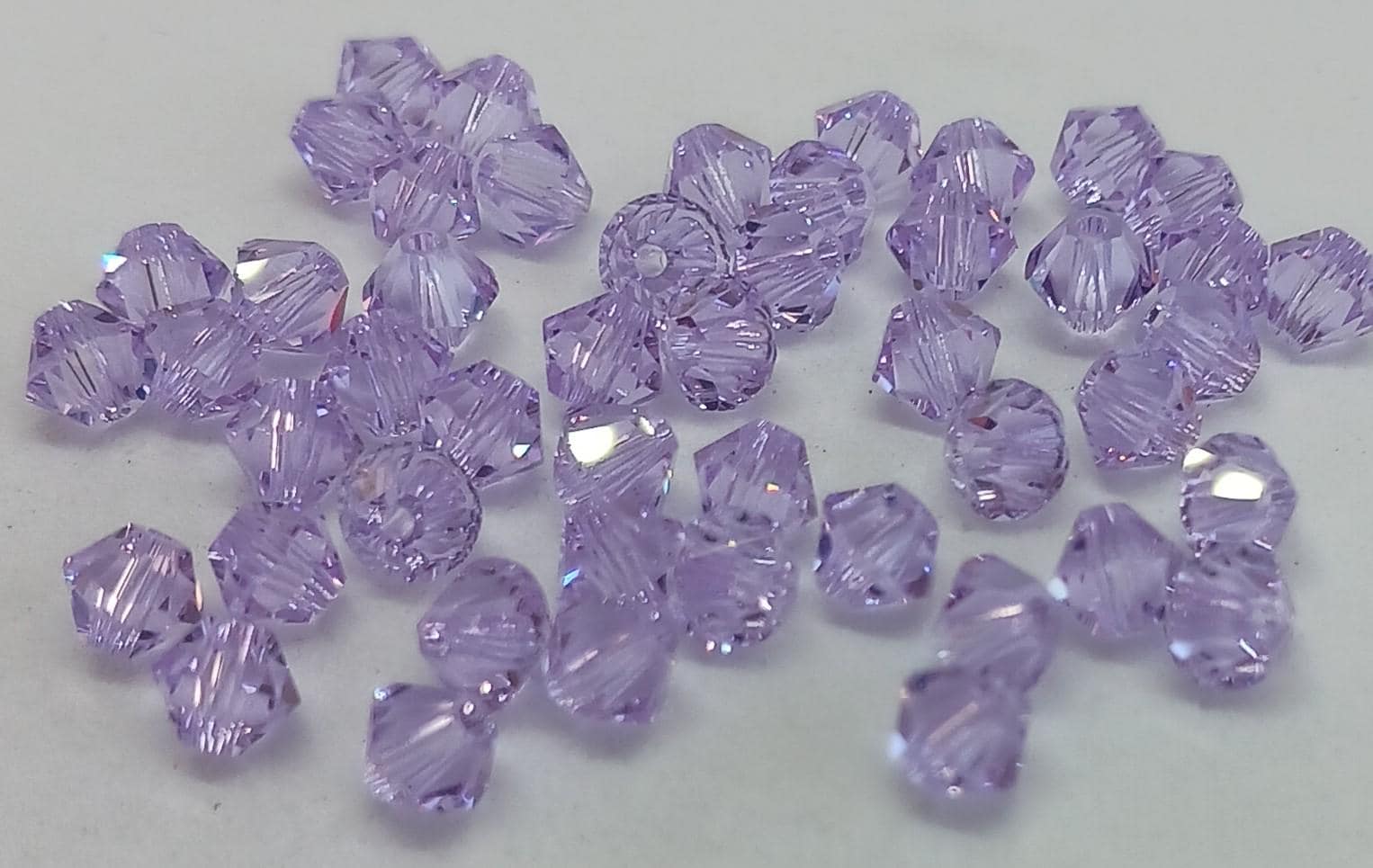 48 Swarovski Art 5328 4mm Violet Xilion Bead Glass Rhinestones A8