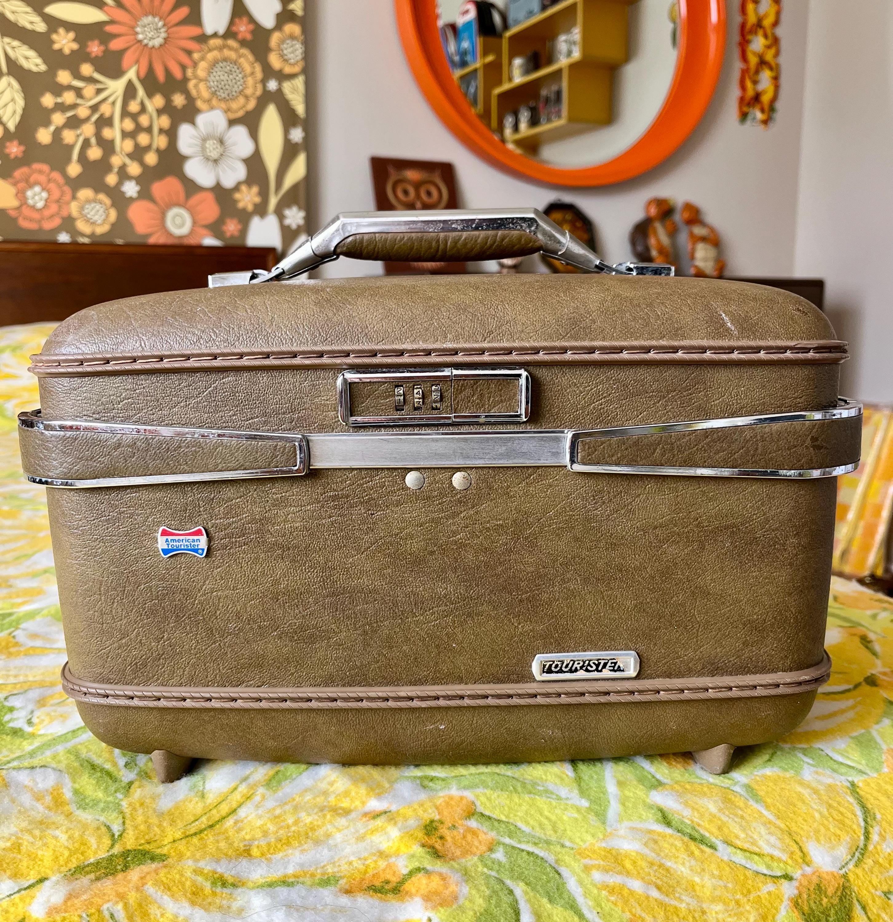 Vintage 60s American Tourister Brown Hard Train Case Toiletry