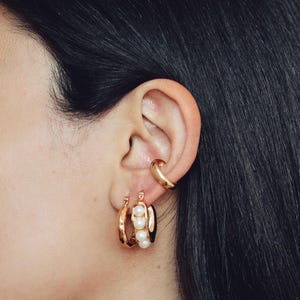 Tullia Ear Cuff | Organic Shape Cuff, Sculptural Earring, U-shaped Cartilage Ring, Trendy Ear Cuff Set