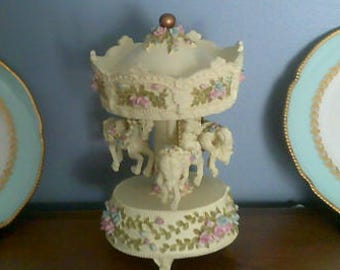 Music Carousel ,Playing Doctor Zhivago Melody