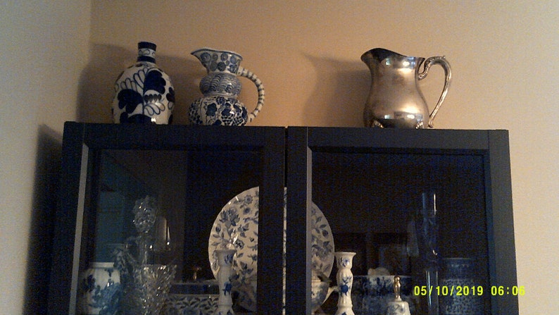 Unusual Shape Vintage Chinese Vase