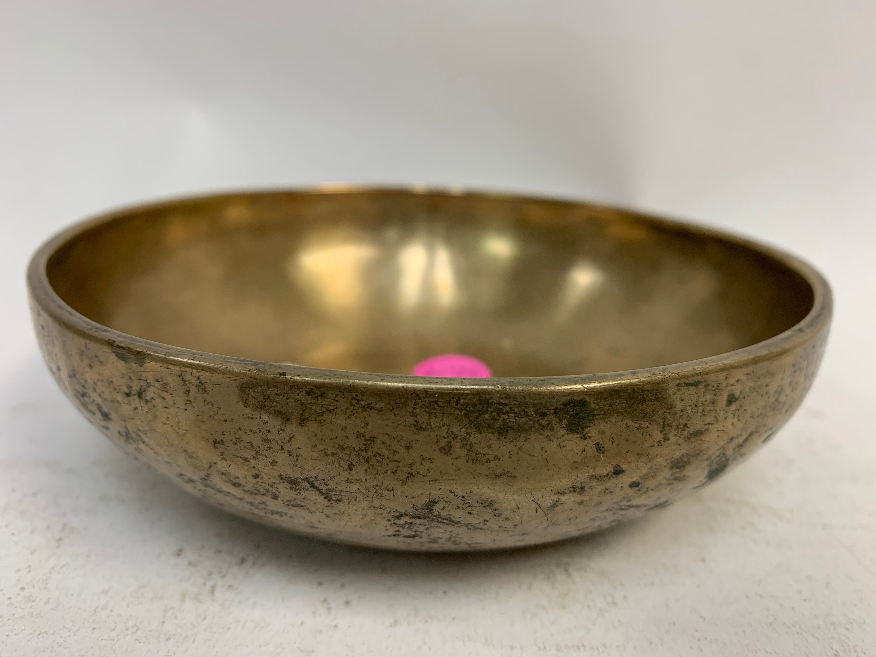Wunderschöne antike tiefen Klang Lingam Healing Himalaya Klangschale 15.6 cm ID # N70
