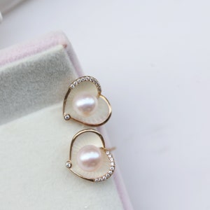 Gold Heart Pearl Stud Earrings, Freshwater Pearl with Good Luster, Ginkgo Fall Ear Studs, Girlfriend Gift