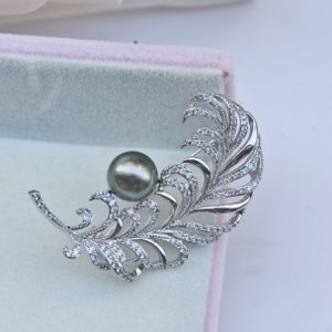 Elegant Silver Feather Brooch with Tahitian Pearl, Luxurious Retirement Gift, Sophisticated Present for Seniors