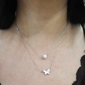 Layered Schmetterling Halskette mit echte Süßwasser Perle Halskette, 925 Sterling Silber Schmetterling Charm Anhänger, Minimalist Layering Choker