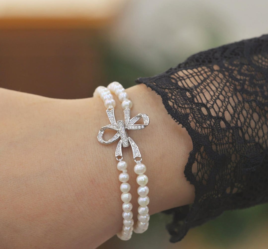 Delicato bracciale a catena di perle: bracciale asimmetrico con perle d'acqua dolce in oro 14 carati o argento sterling 925 - Italia