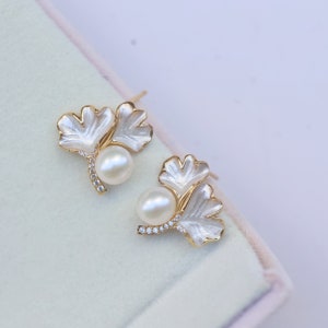 Ginkgo Leaf Pearl Stud Earrings, Freshwater Pearl, Sterling Silver 925, Elegant Fall Jewelry Gift