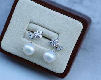 Silver Diamond Leaf Earrings with Cultured Freshwater Pearl, Elegant Wedding Jewelry, Perfect Bridal Gift for Bridesmaids