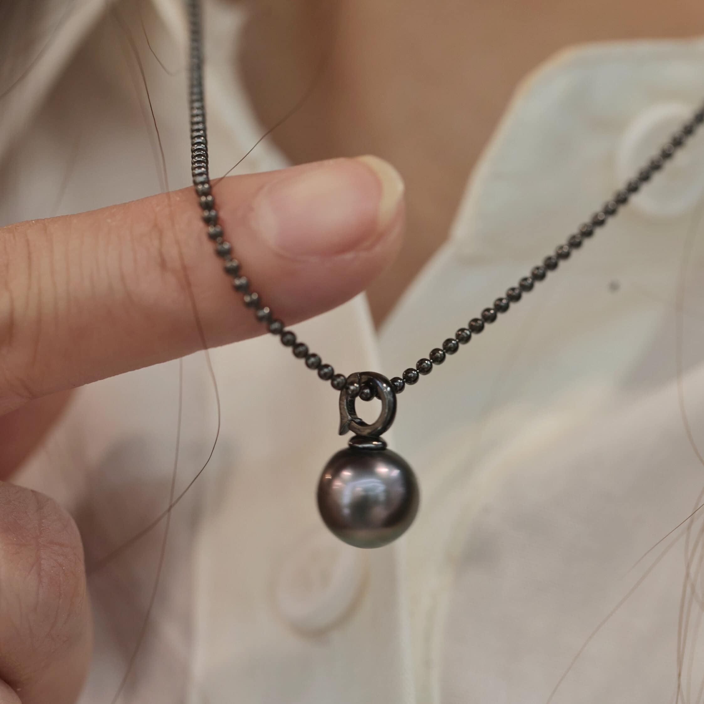 アクセサリー TOO necklace CICI black pearl MOON TREE PLANET(TOO) / necklace CICI (black pearl / white pearl