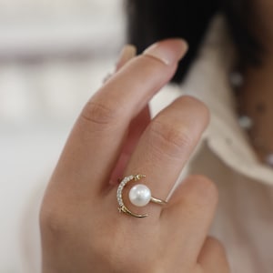 Sterling Silver Moon and Star Open Ring with real freshwater pearl,Adjustable Size, Celestial Jewellery, Dainty and Delicate