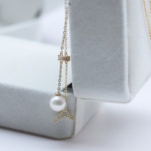 Gold Whale Tail Freshwater Pearl Necklace, Double Pendant Jewelry, Elegant Beachwear, Unique Nautical Gift