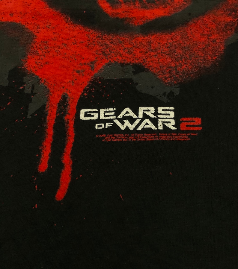 Rare Design Vintage Video Game Gears Of War 2 T-shirt 2000s