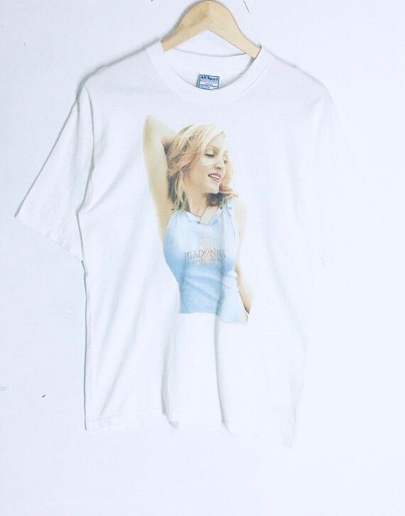 Rare Design Vintage Singer Madonna T-shirt 2001s