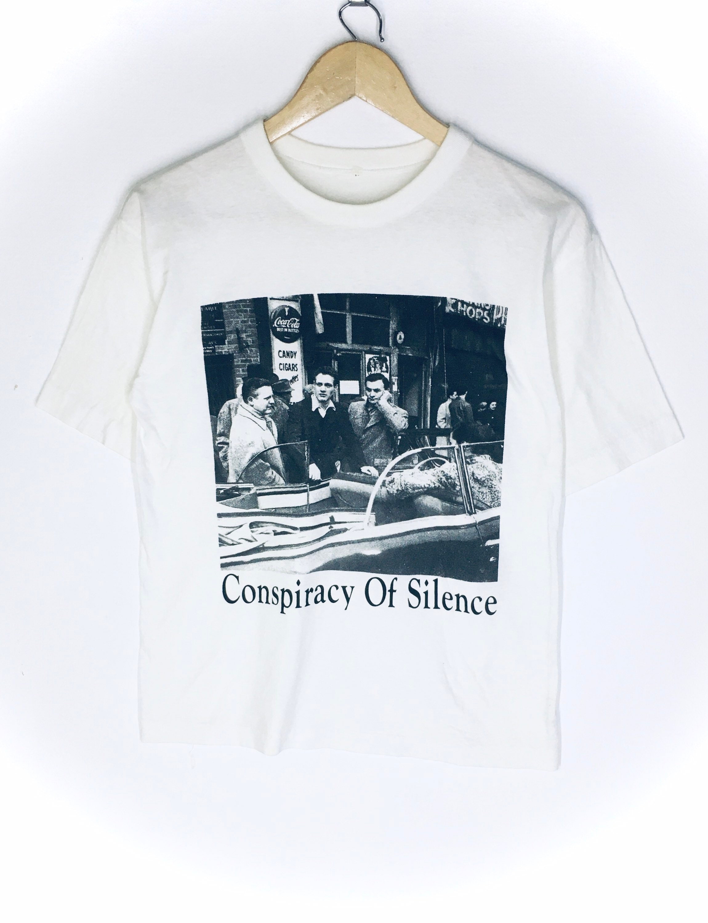Rare Design Vintage Art Willabel Cole Mitchell T-shirt 1992s