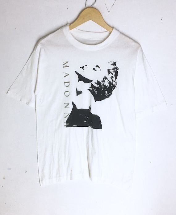 Rare Design Vintage Singer Madonna T-shirt 1990s