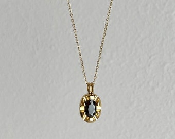 18k Gold Oval Onyx Pendant Necklace, Delicate Layering Chain