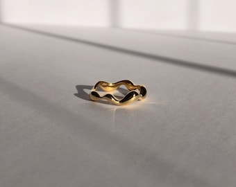 Curvy Ring, Wavy Ring, Statement Ring, Gold Ring, Unique Ring | Suradesires