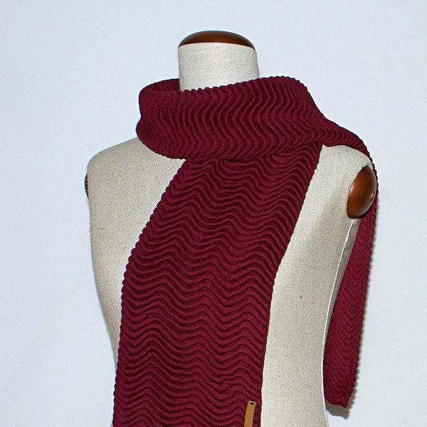 Maroon Knit Scarf handmade knitted with merino wool and cotton, luxury scarf for winter, knitwear gift, textured scarves for women festotu