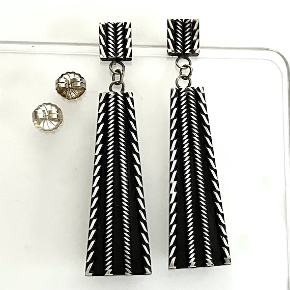 Dramatic Vintage Native American Navajo Signed Sterling Silver Dangle Earrings Dramatic Vintage Native American Navajo Signed Sterling Silver Dangle Earrings